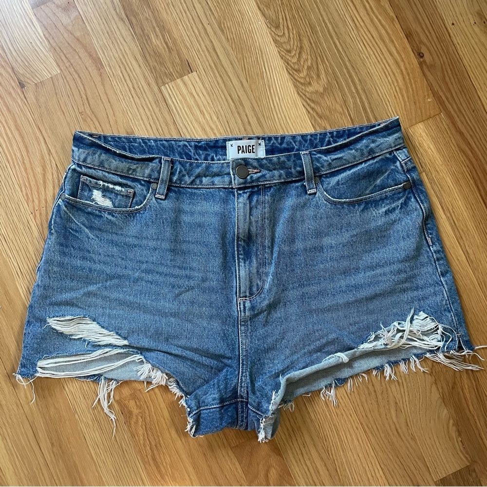 Paige Denim Margot Short Size 32/14
